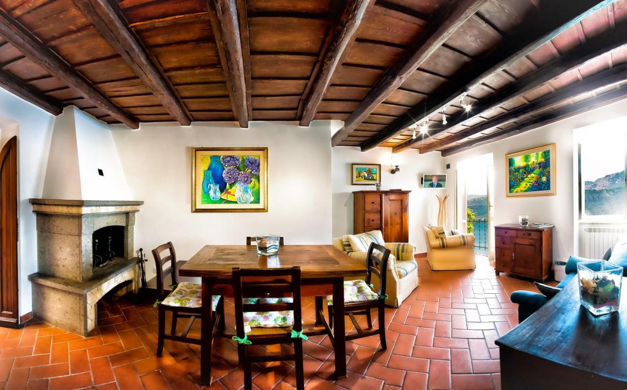 Atlantis Inn Castelgandolfo Castel Gandolfo Bagian luar foto